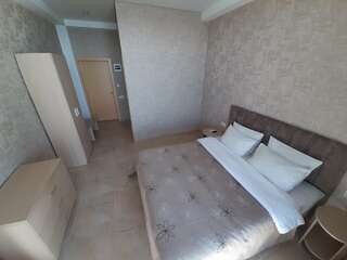 Гостевой дом Kiparizzz Лазаревское Двухместный номер Делюкс с 1 кроватью или 2 отдельными кроватями, вид на море-6